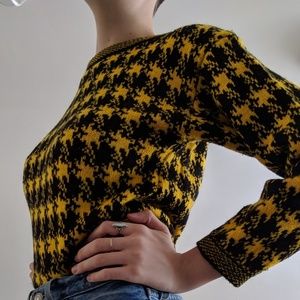 Black and yellow new wave vintage sweater